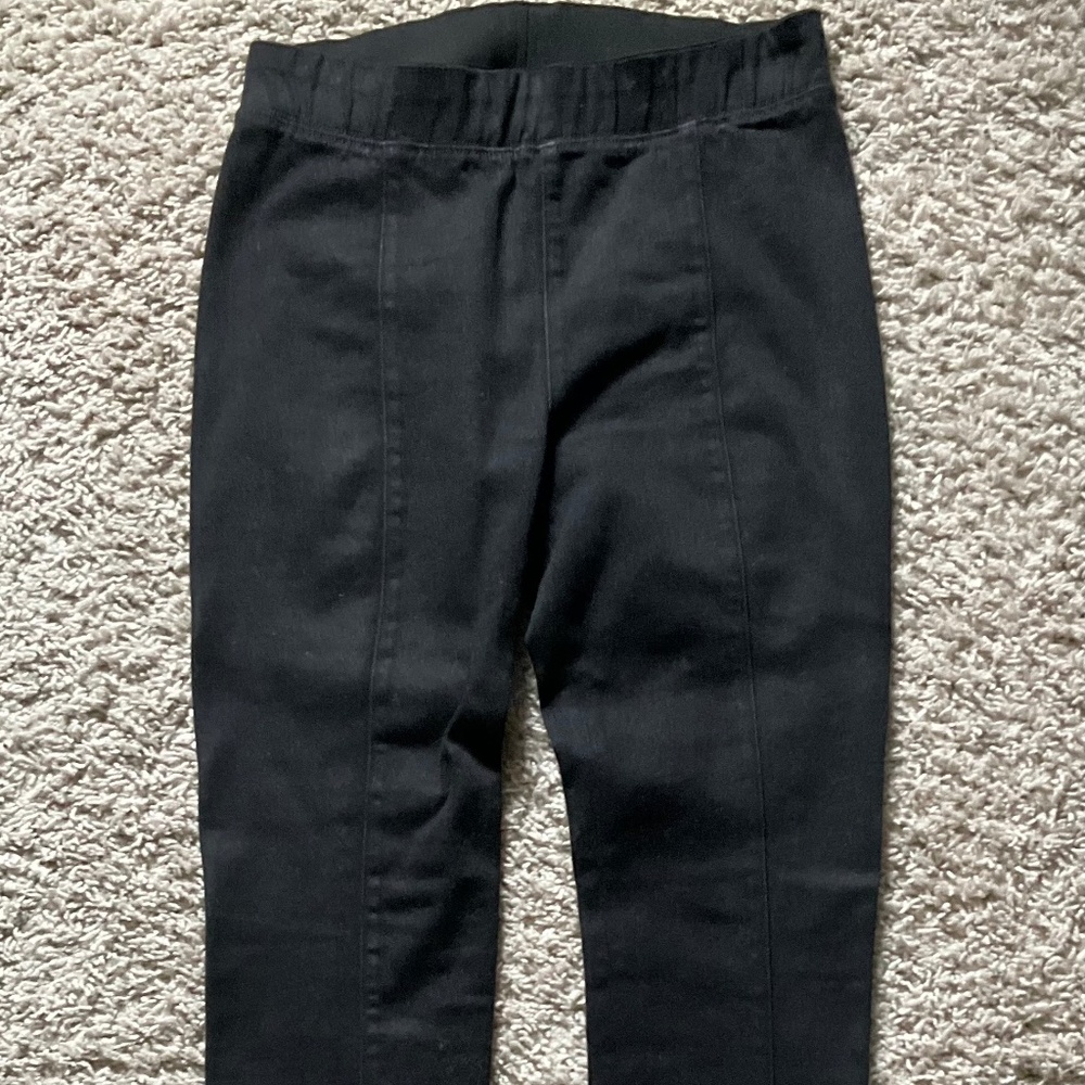 HELMUT LANG SEAMED SKINNY LEGGENGS JEANS. SIZE: 26. COLOR: BLACK.